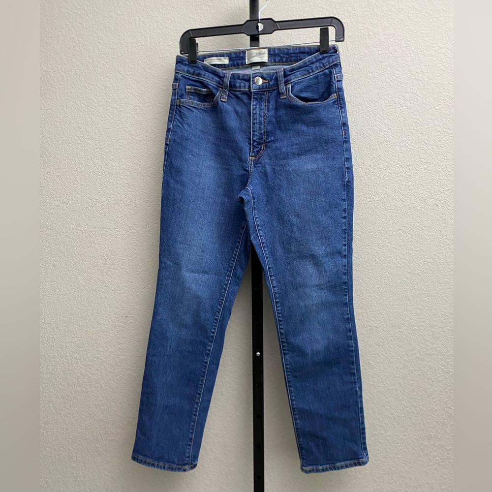 Universal Thread Women's High Rise Straight Leg Jeans in Dark Blue